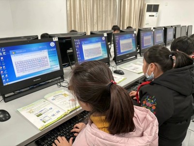 創意激發思維火花，科技賦能未來成長——記合肥某小學信息科技學科期末測評活動